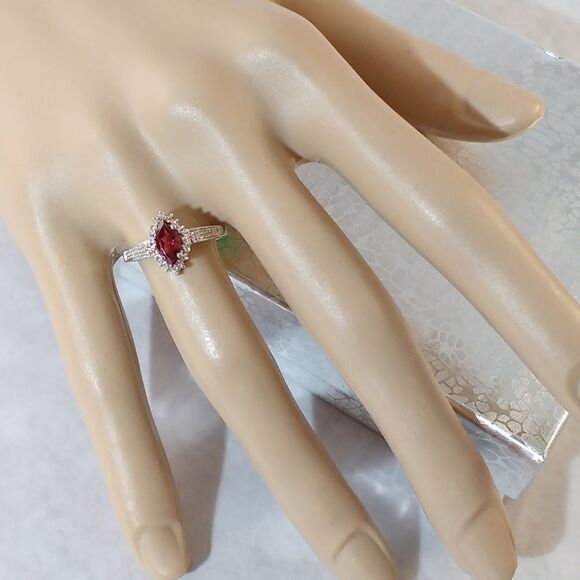 Garnet Marquise Ring Sterling Silver Size 7 - Picture 6 of 8